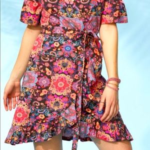 Cute Off Molly Cotton Flower Wrap Dress Size M NWT
